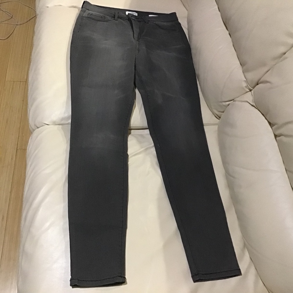 Jessica Simpson high rise skinny